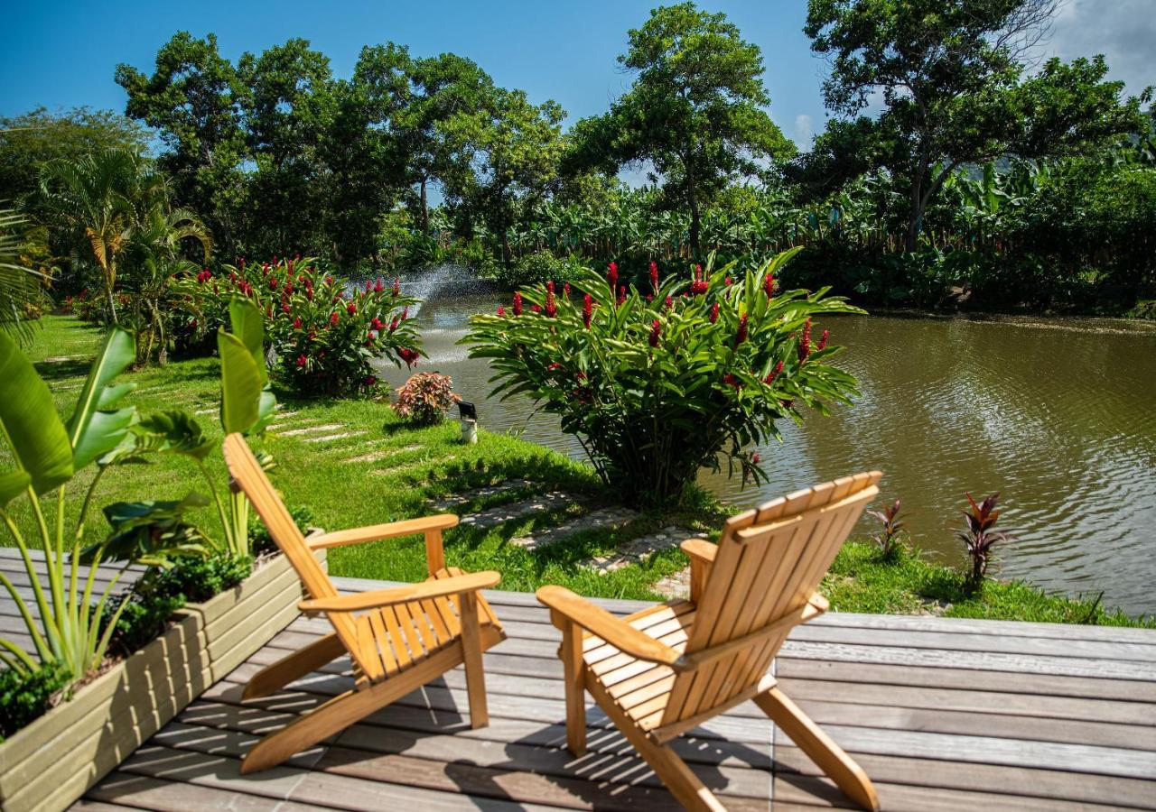 Gardenia Springs Hotel Буритака Екстериор снимка