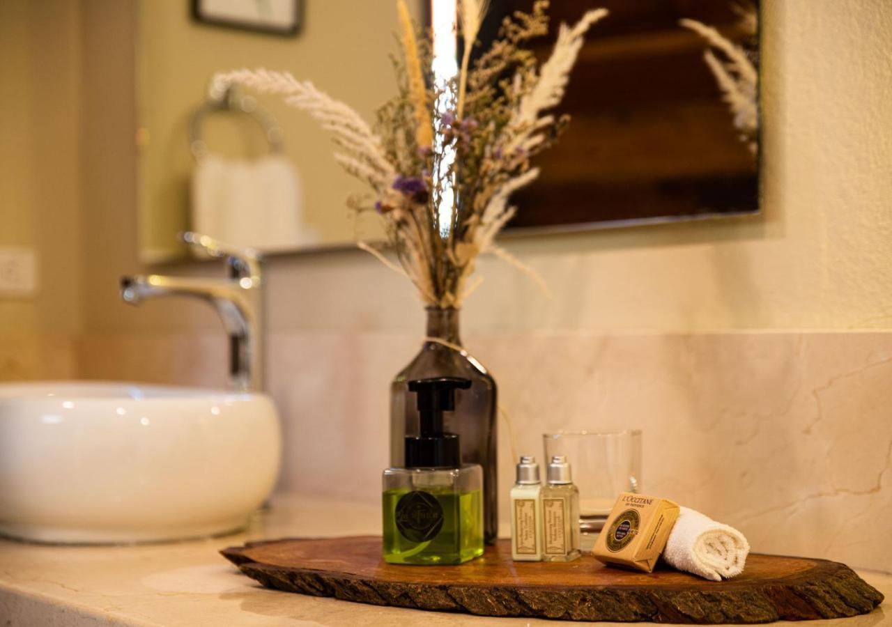 Gardenia Springs Hotel Буритака Екстериор снимка