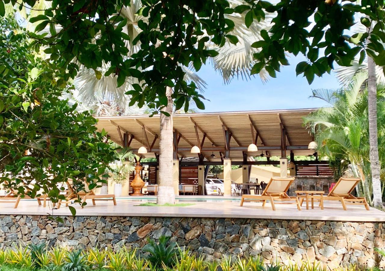 Gardenia Springs Hotel Буритака Екстериор снимка